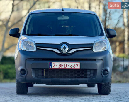 Білий Рено Кєнгу, об'ємом двигуна 1.5 л та пробігом 102 тис. км за 12500 $, фото 14 на Automoto.ua