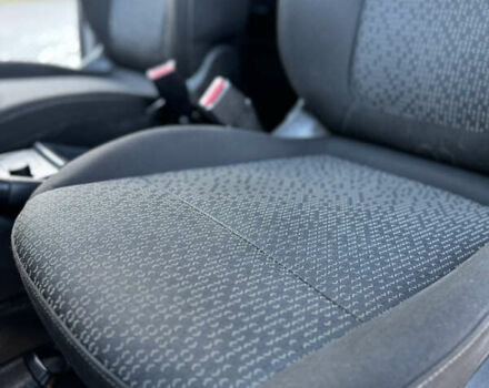 Білий Рено Кєнгу, об'ємом двигуна 1.5 л та пробігом 102 тис. км за 12500 $, фото 52 на Automoto.ua