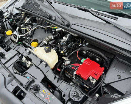 Белый Рено Кенгу, объемом двигателя 1.5 л и пробегом 118 тыс. км за 12599 $, фото 82 на Automoto.ua