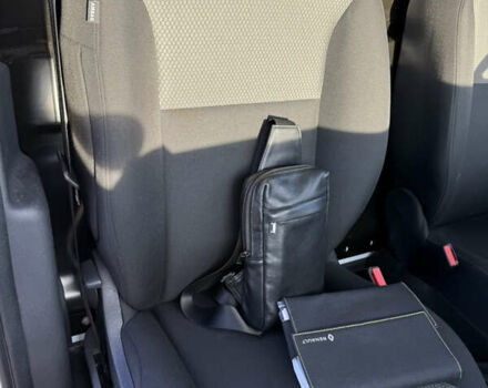 Белый Рено Кенгу, объемом двигателя 0 л и пробегом 17 тыс. км за 14200 $, фото 18 на Automoto.ua