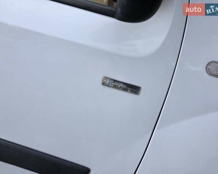 Рено Кенгу 2021 в Одессе на Automoto.ua Белый Рено Кенгу, объемом двигателя 0 л и пробегом 53 тыс. км за 11600 $, фото 5 на Automoto.ua