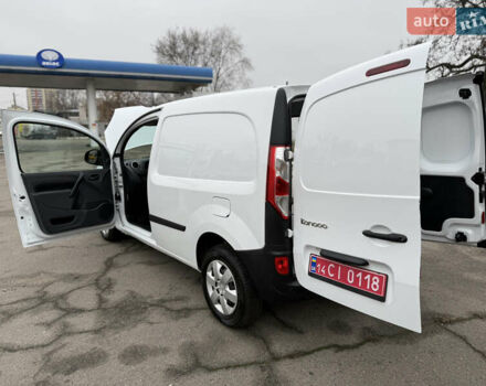 Белый Рено Кенгу, объемом двигателя 1.5 л и пробегом 118 тыс. км за 12599 $, фото 101 на Automoto.ua