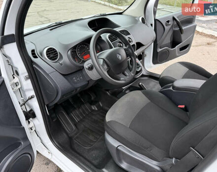 Белый Рено Кенгу, объемом двигателя 1.5 л и пробегом 118 тыс. км за 12599 $, фото 66 на Automoto.ua