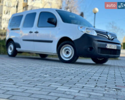 Білий Рено Кєнгу, об'ємом двигуна 1.5 л та пробігом 102 тис. км за 12500 $, фото 5 на Automoto.ua