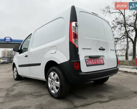 Белый Рено Кенгу, объемом двигателя 1.5 л и пробегом 118 тыс. км за 12599 $, фото 23 на Automoto.ua