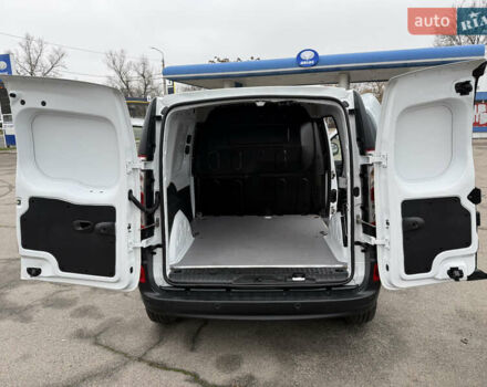 Белый Рено Кенгу, объемом двигателя 1.5 л и пробегом 118 тыс. км за 12599 $, фото 75 на Automoto.ua