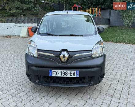 Белый Рено Кенгу, объемом двигателя 0 л и пробегом 25 тыс. км за 13800 $, фото 13 на Automoto.ua