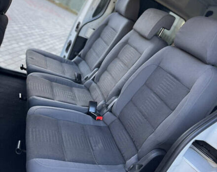 Білий Рено Кєнгу, об'ємом двигуна 1.5 л та пробігом 102 тис. км за 12500 $, фото 71 на Automoto.ua