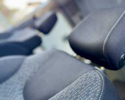 Білий Рено Кєнгу, об'ємом двигуна 1.5 л та пробігом 102 тис. км за 12500 $, фото 53 на Automoto.ua