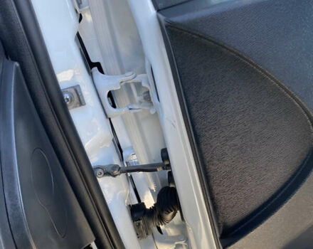 Білий Рено Кєнгу, об'ємом двигуна 1.5 л та пробігом 142 тис. км за 14999 $, фото 26 на Automoto.ua