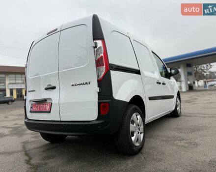 Белый Рено Кенгу, объемом двигателя 1.5 л и пробегом 118 тыс. км за 12599 $, фото 18 на Automoto.ua