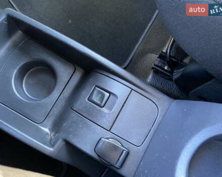 Білий Рено Кєнгу, об'ємом двигуна 1.5 л та пробігом 142 тис. км за 14999 $, фото 43 на Automoto.ua