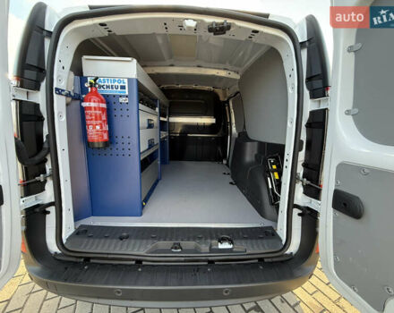 Белый Рено Кенгу, объемом двигателя 0 л и пробегом 17 тыс. км за 14200 $, фото 25 на Automoto.ua