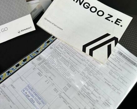 Белый Рено Кенгу, объемом двигателя 0 л и пробегом 54 тыс. км за 12500 $, фото 48 на Automoto.ua