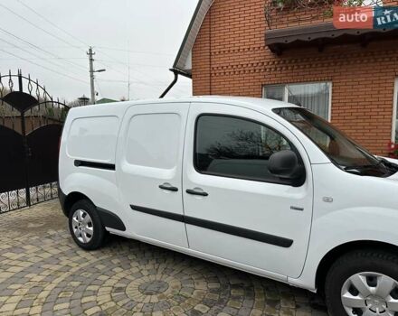 Белый Рено Кенгу, объемом двигателя 0 л и пробегом 54 тыс. км за 12500 $, фото 14 на Automoto.ua