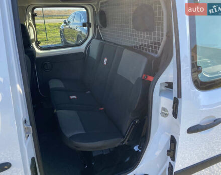 Білий Рено Кєнгу, об'ємом двигуна 1.5 л та пробігом 142 тис. км за 14999 $, фото 22 на Automoto.ua