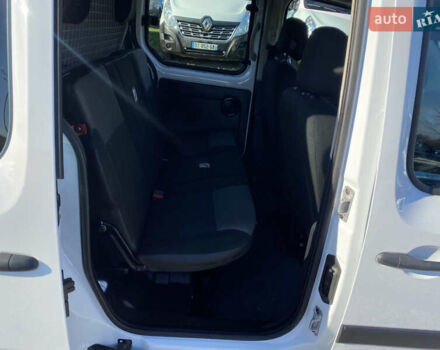 Білий Рено Кєнгу, об'ємом двигуна 1.5 л та пробігом 142 тис. км за 14999 $, фото 29 на Automoto.ua