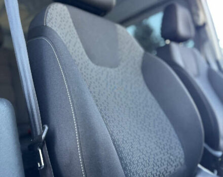 Білий Рено Кєнгу, об'ємом двигуна 1.5 л та пробігом 102 тис. км за 12500 $, фото 61 на Automoto.ua