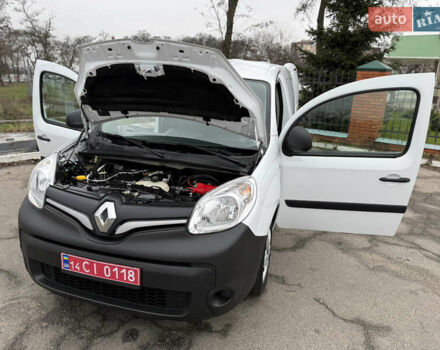 Белый Рено Кенгу, объемом двигателя 1.5 л и пробегом 118 тыс. км за 12599 $, фото 108 на Automoto.ua
