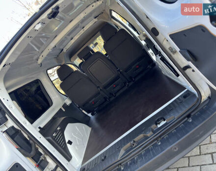 Білий Рено Кєнгу, об'ємом двигуна 1.5 л та пробігом 102 тис. км за 12500 $, фото 75 на Automoto.ua