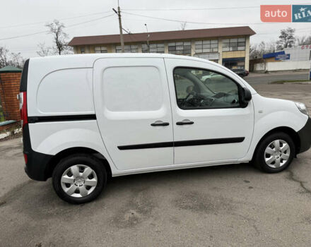 Белый Рено Кенгу, объемом двигателя 1.5 л и пробегом 118 тыс. км за 12599 $, фото 13 на Automoto.ua