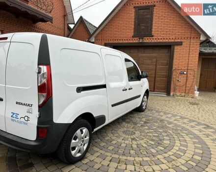 Белый Рено Кенгу, объемом двигателя 0 л и пробегом 54 тыс. км за 12500 $, фото 10 на Automoto.ua