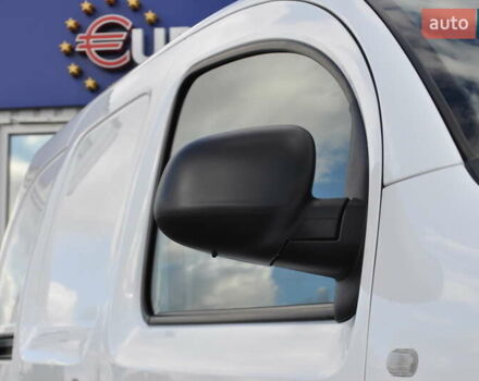 Рено Кенгу 2021 в Киеве на Automoto.ua Белый Рено Кенгу, объемом двигателя 1.5 л и пробегом 232 тыс. км за 12500 $, фото 11 на Automoto.ua