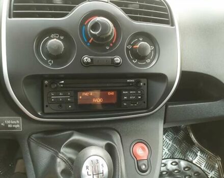 Белый Рено Кенгу, объемом двигателя 1.5 л и пробегом 142 тыс. км за 11450 $, фото 31 на Automoto.ua