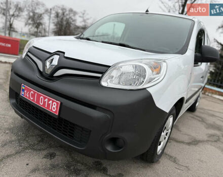 Белый Рено Кенгу, объемом двигателя 1.5 л и пробегом 118 тыс. км за 12599 $, фото 35 на Automoto.ua