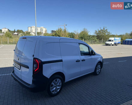 Белый Рено Кенгу, объемом двигателя 1.46 л и пробегом 208 тыс. км за 15700 $, фото 5 на Automoto.ua