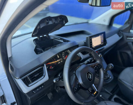 Белый Рено Кенгу, объемом двигателя 1.46 л и пробегом 208 тыс. км за 15700 $, фото 26 на Automoto.ua