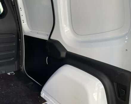 Білий Рено Кєнгу, об'ємом двигуна 0 л та пробігом 30 тис. км за 16500 $, фото 18 на Automoto.ua