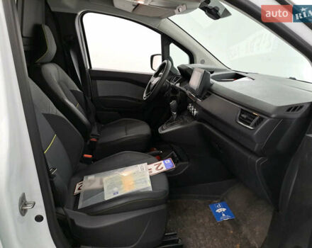 Белый Рено Кенгу, объемом двигателя 0 л и пробегом 12 тыс. км за 19700 $, фото 24 на Automoto.ua