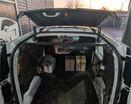 Белый Рено Кенгу, объемом двигателя 1.5 л и пробегом 365 тыс. км за 5500 $, фото 5 на Automoto.ua