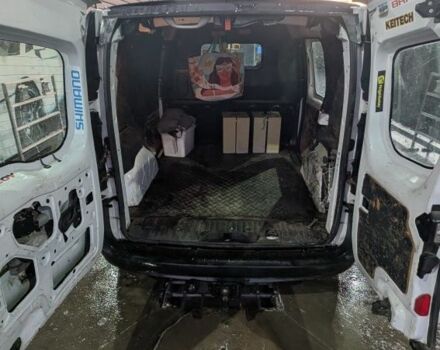 Белый Рено Кенгу, объемом двигателя 1.5 л и пробегом 365 тыс. км за 5500 $, фото 2 на Automoto.ua