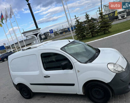 Белый Рено Кенгу, объемом двигателя 1.46 л и пробегом 263 тыс. км за 6000 $, фото 9 на Automoto.ua