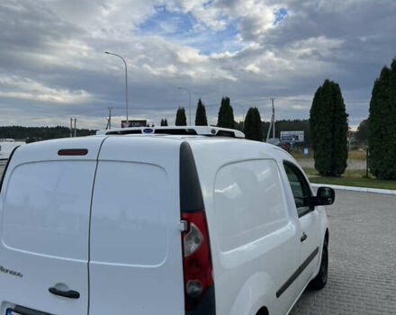 Белый Рено Кенгу, объемом двигателя 1.46 л и пробегом 263 тыс. км за 6000 $, фото 4 на Automoto.ua