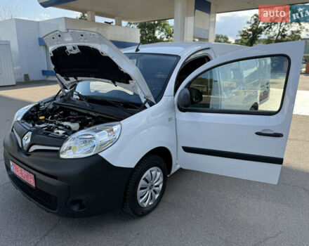 Белый Рено Кенгу, объемом двигателя 1.5 л и пробегом 134 тыс. км за 14299 $, фото 113 на Automoto.ua