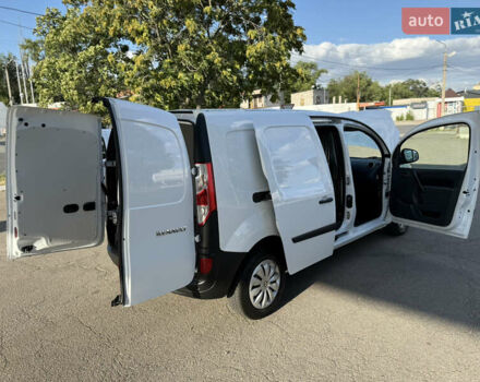 Белый Рено Кенгу, объемом двигателя 1.5 л и пробегом 134 тыс. км за 14299 $, фото 104 на Automoto.ua