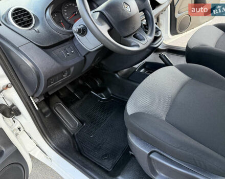 Белый Рено Кенгу, объемом двигателя 1.5 л и пробегом 134 тыс. км за 14299 $, фото 68 на Automoto.ua