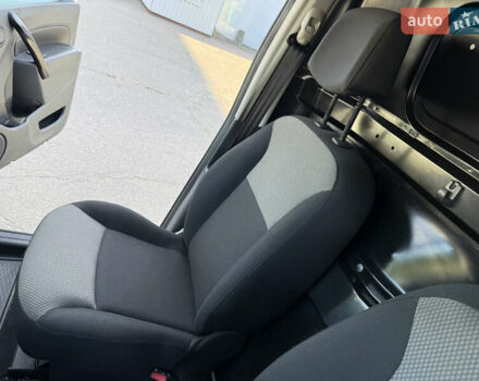 Белый Рено Кенгу, объемом двигателя 1.5 л и пробегом 134 тыс. км за 14299 $, фото 65 на Automoto.ua