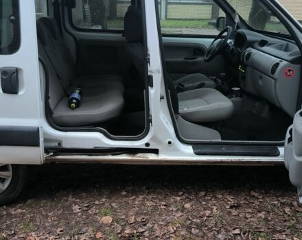 Белый Рено Кенгу, объемом двигателя 0 л и пробегом 38 тыс. км за 1750 $, фото 4 на Automoto.ua