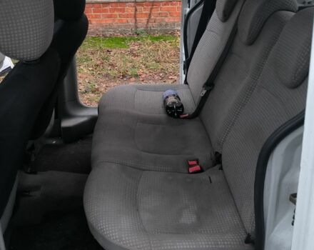 Белый Рено Кенгу, объемом двигателя 0 л и пробегом 38 тыс. км за 1750 $, фото 6 на Automoto.ua