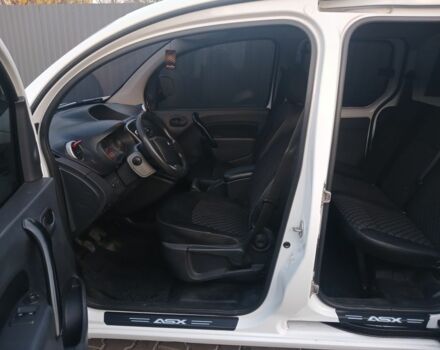 Белый Рено Кенгу, объемом двигателя 1.5 л и пробегом 244 тыс. км за 9999 $, фото 17 на Automoto.ua