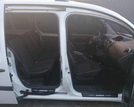 Белый Рено Кенгу, объемом двигателя 1.5 л и пробегом 244 тыс. км за 9999 $, фото 16 на Automoto.ua