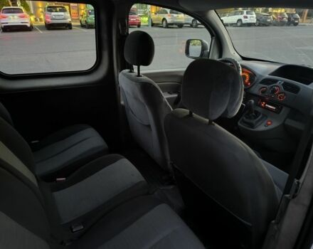 Белый Рено Кенгу, объемом двигателя 0 л и пробегом 273 тыс. км за 5000 $, фото 5 на Automoto.ua