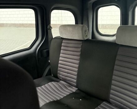 Білий Рено Кєнгу, об'ємом двигуна 1.5 л та пробігом 220 тис. км за 4900 $, фото 6 на Automoto.ua