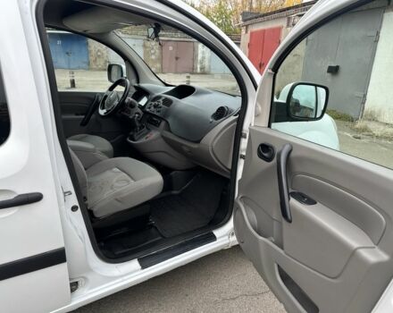 Білий Рено Кєнгу, об'ємом двигуна 1.5 л та пробігом 175 тис. км за 6500 $, фото 10 на Automoto.ua