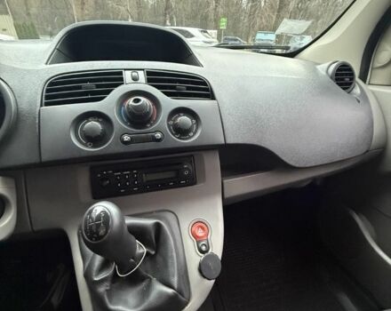 Білий Рено Кєнгу, об'ємом двигуна 1.5 л та пробігом 220 тис. км за 4900 $, фото 7 на Automoto.ua