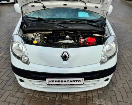 Белый Рено Кенгу, объемом двигателя 1.5 л и пробегом 221 тыс. км за 8700 $, фото 2 на Automoto.ua